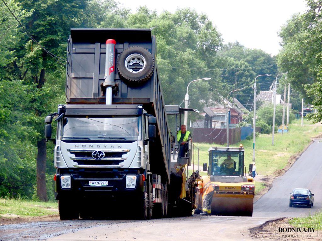 В Климовичах ремонтируются дорожная инфраструктура, здания и сооружения в рамках подготовки к областным «Дожинкам»