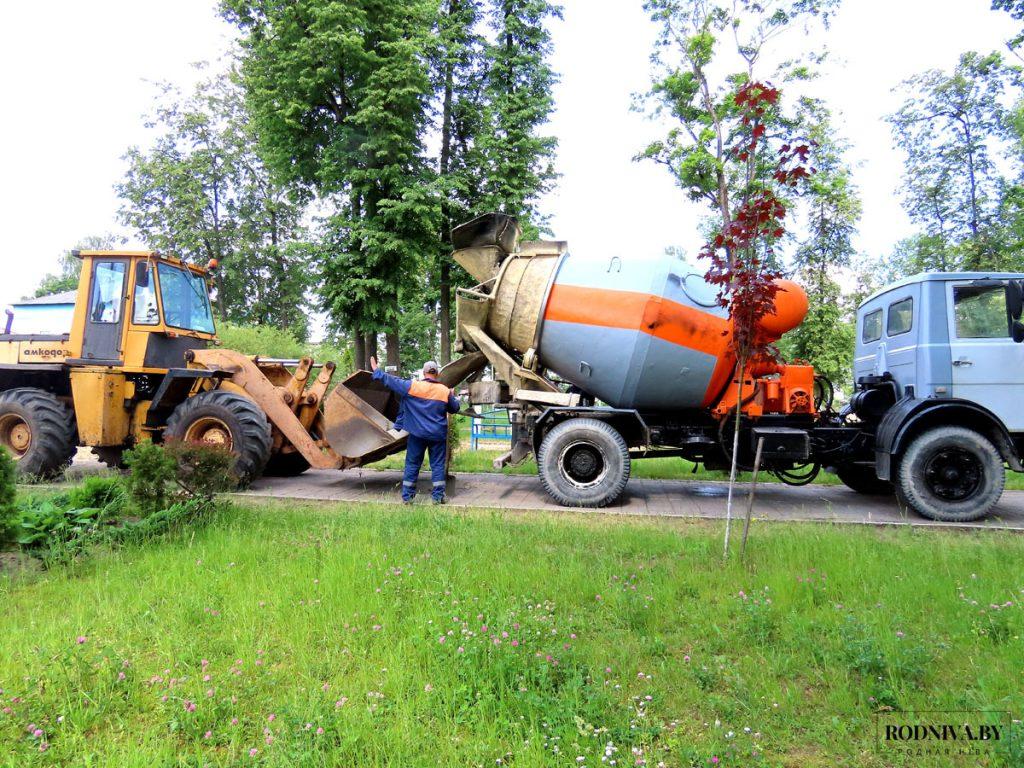 В Климовичах ремонтируются дорожная инфраструктура, здания и сооружения в рамках подготовки к областным «Дожинкам»