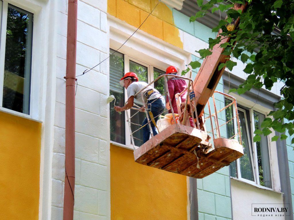 В Климовичах ремонтируются дорожная инфраструктура, здания и сооружения в рамках подготовки к областным «Дожинкам»