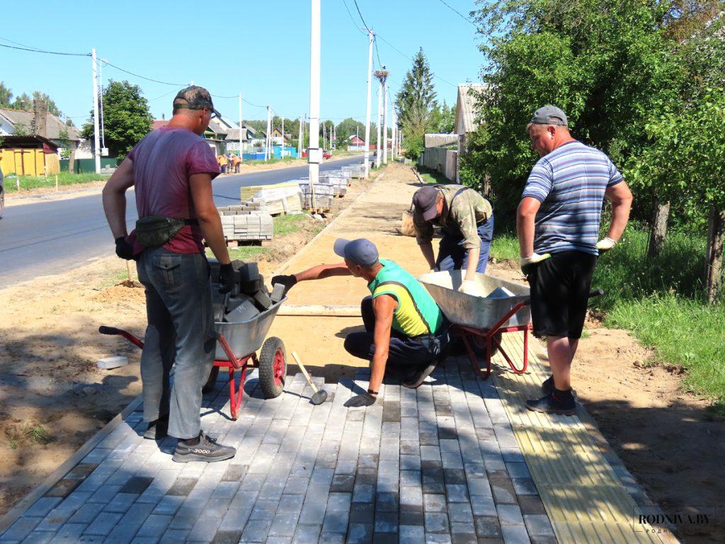 В Климовичах продолжаются ремонтные и строительные работы в рамках подготовки города к областным «Дожинкам»