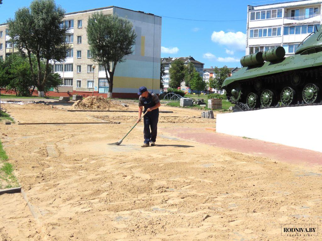 В Климовичах продолжаются ремонтные и строительные работы в рамках подготовки города к областным «Дожинкам»