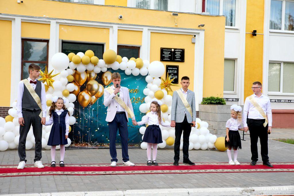 В Климовичах состоялся районный выпускной вечер