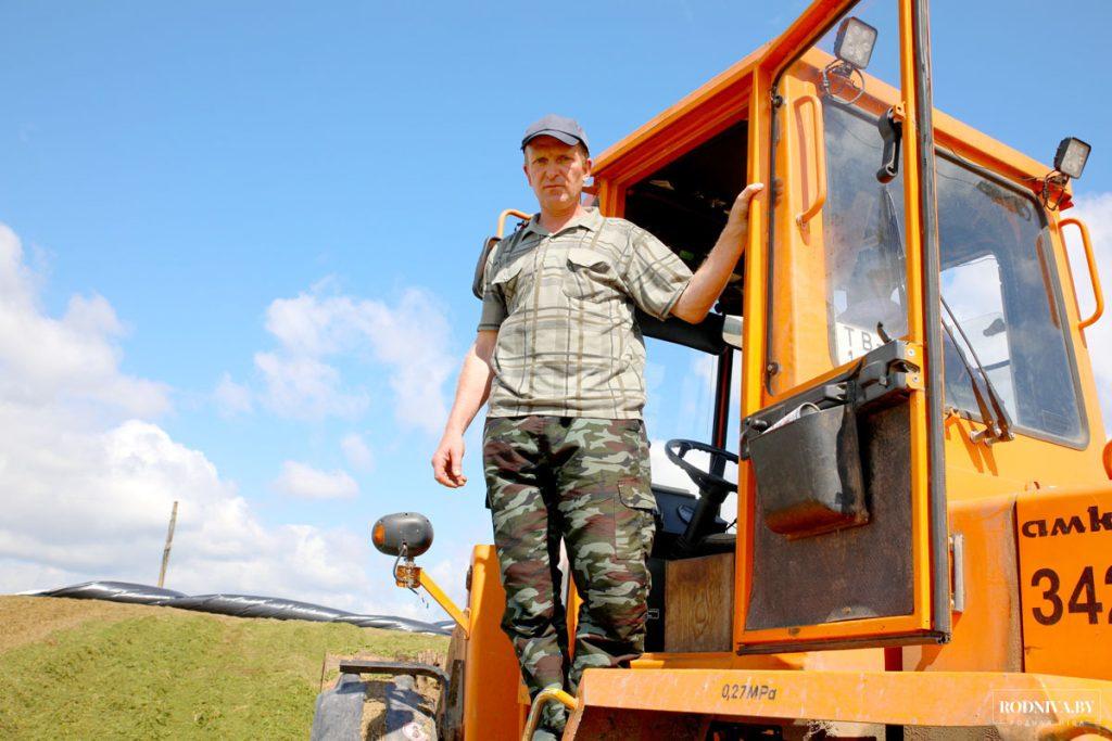 Аграрии ОАО «Племзавод «Тимоново» ведут заготовку травяных кормов