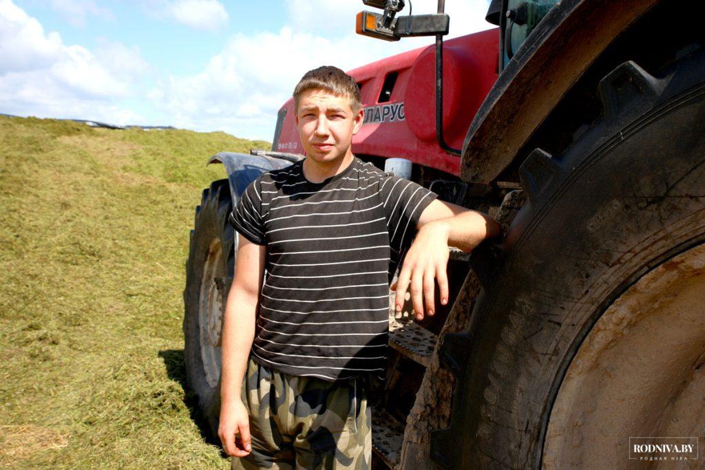 Аграрии ОАО «Племзавод «Тимоново» ведут заготовку травяных кормов