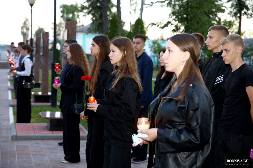 Климовчане приняли участие в молодежной патриотической акции «Звон скорби»