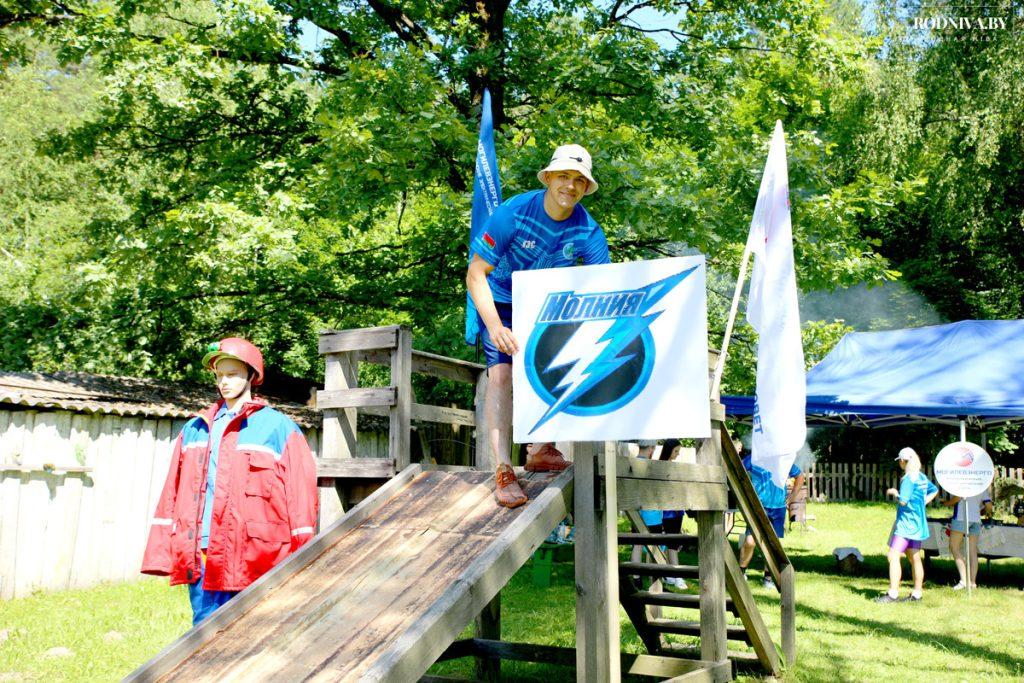 Молодые специалисты Климовичского района участвуют в турслете в деревне Гусарка