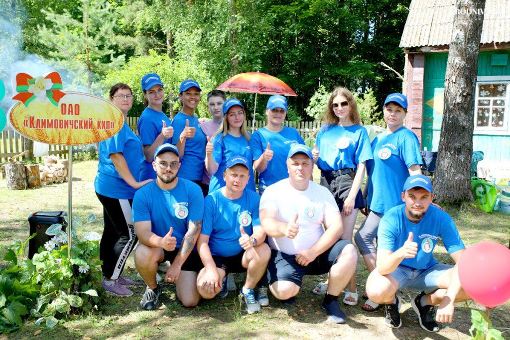 Молодые специалисты Климовичского района участвуют в турслете в деревне Гусарка