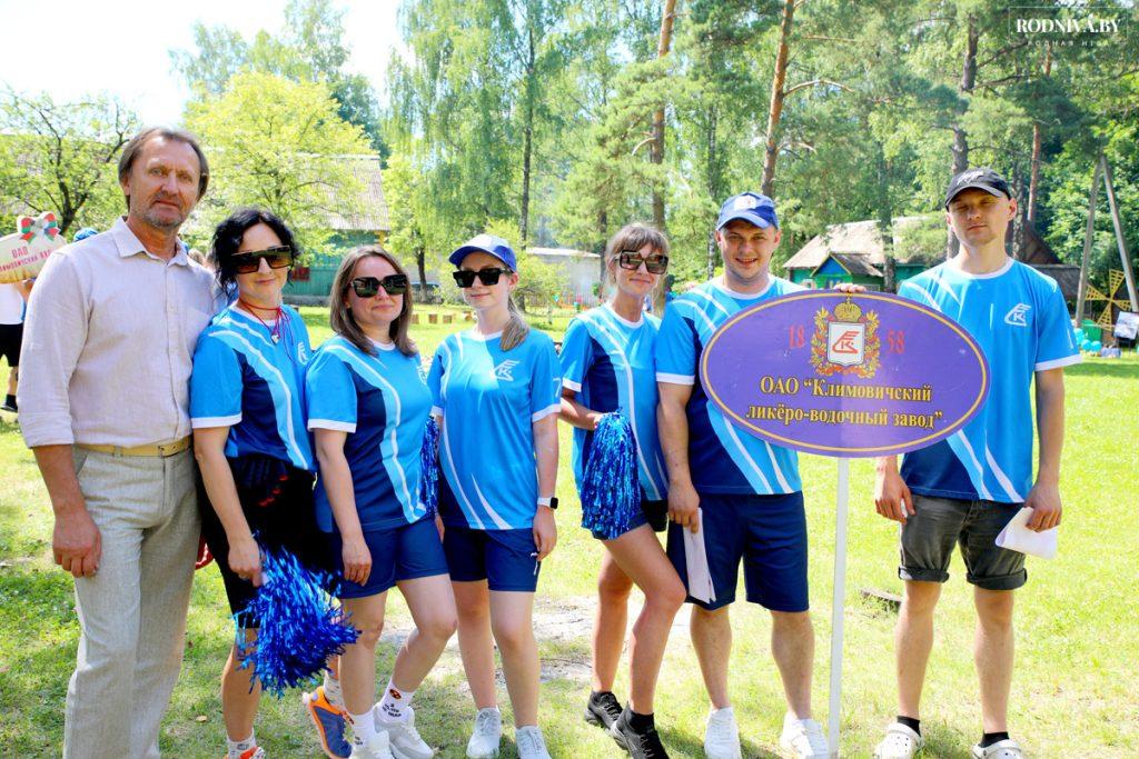Молодые специалисты Климовичского района участвуют в турслете в деревне Гусарка