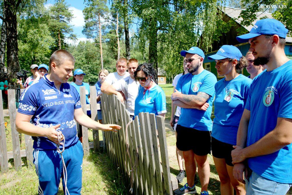 Молодые специалисты Климовичского района участвуют в турслете в деревне Гусарка
