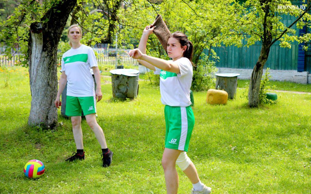 Молодые специалисты Климовичского района участвуют в турслете в деревне Гусарка