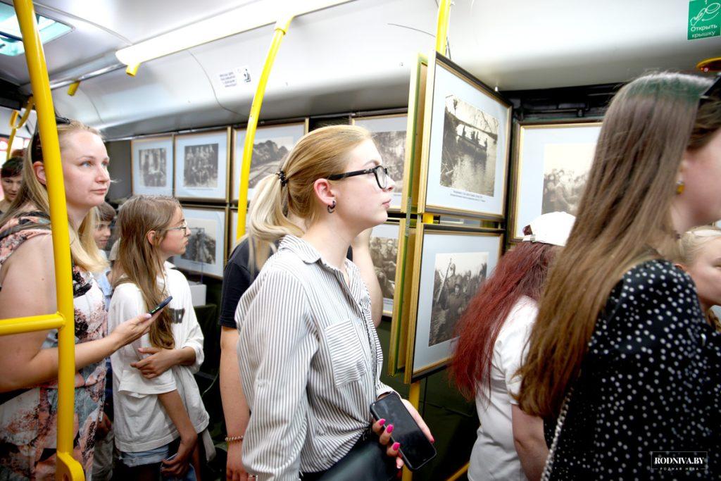 На Климовщине работает передвижная выставка «От прошлого к настоящему»