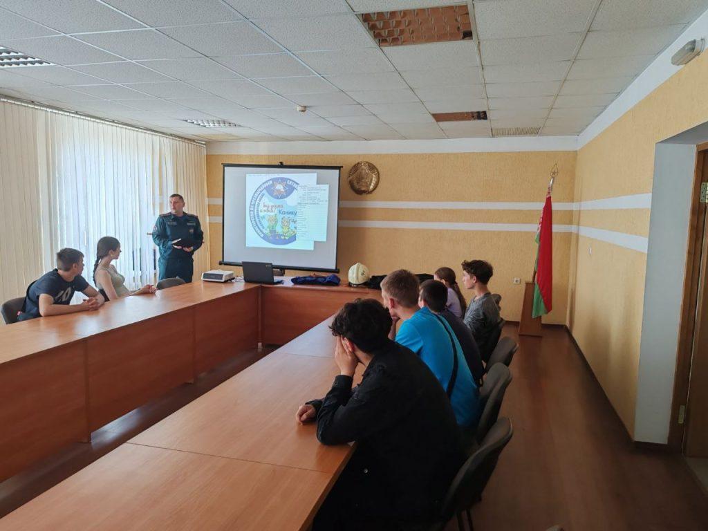 В средней школе № 1 г. Климовичи ребята трудятся и отдыхают