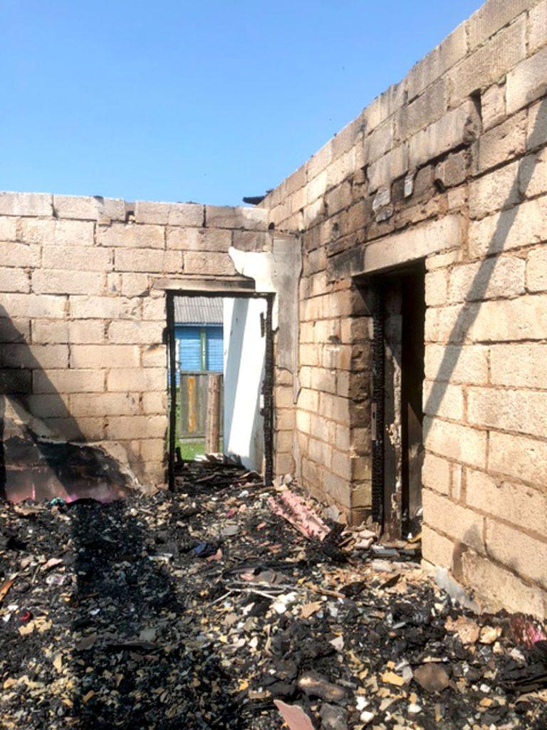 В Климовичском районе горел дом