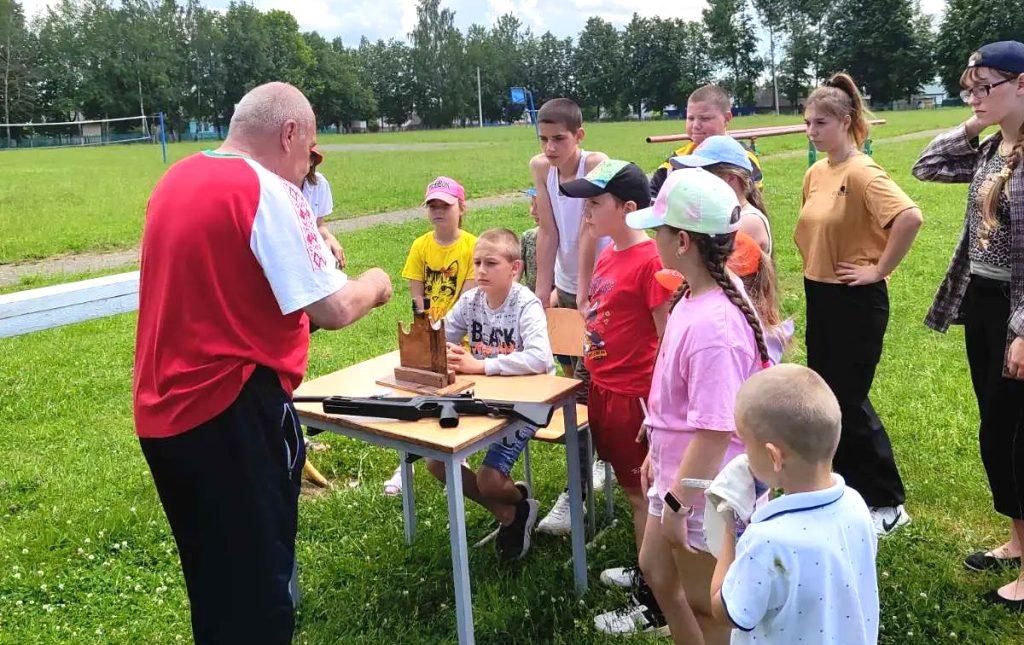 Как ребята из Полошковской средней школы Климовичского района с пользой проводят время