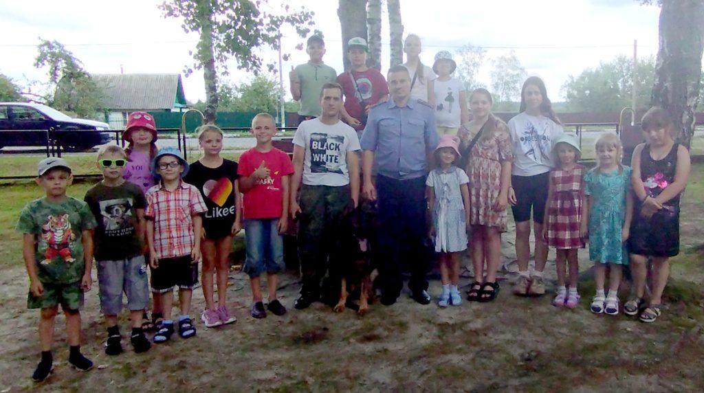 Тимоновским школьникам климовичские правоохранители напомнили о правилах поведения на каникулах