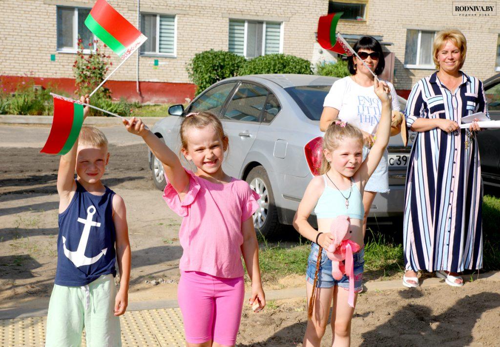 В Климовичах построили детскую игровую площадку