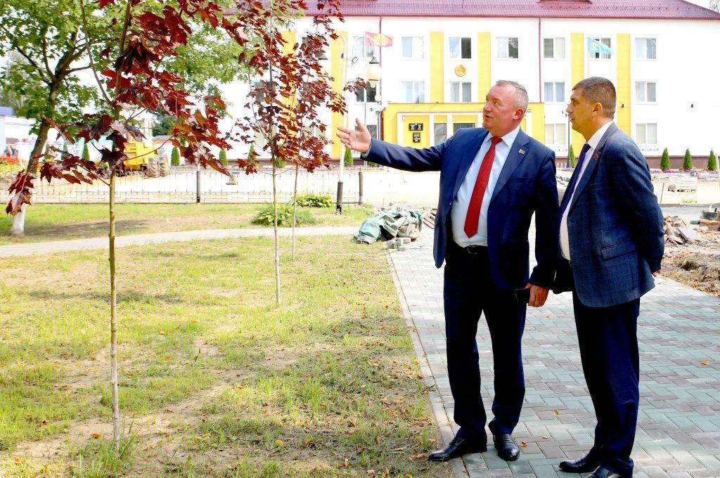 Помощник Президента — инспектор по Могилевской области Леонид Мартынюк посетил с рабочей поездкой Климовщину