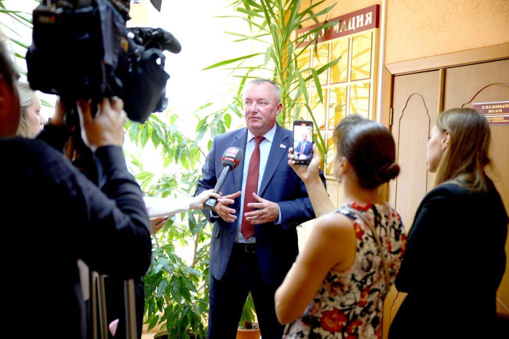 Помощник Президента — инспектор по Могилевской области Леонид Мартынюк посетил с рабочей поездкой Климовщину