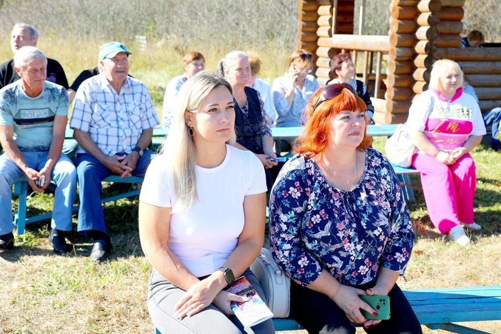 У памятного знака в д. Совна Климовичского района состоялась встреча земляков