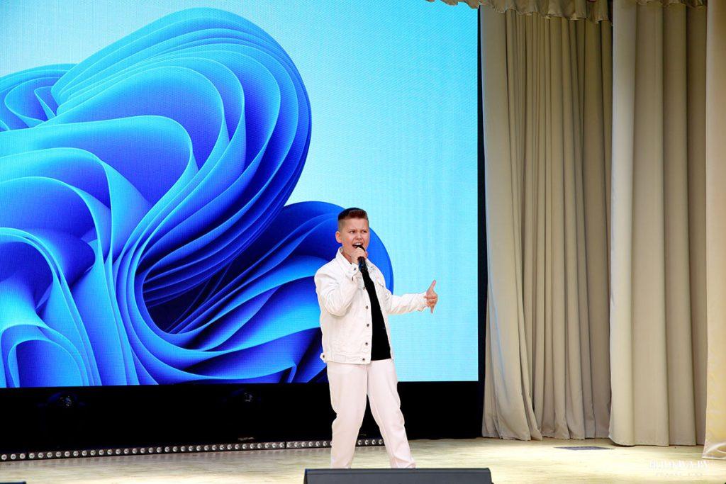 Солисты участвуют в конкурсном прослушивании на фестивале «Золотая пчелка» в Климовичах