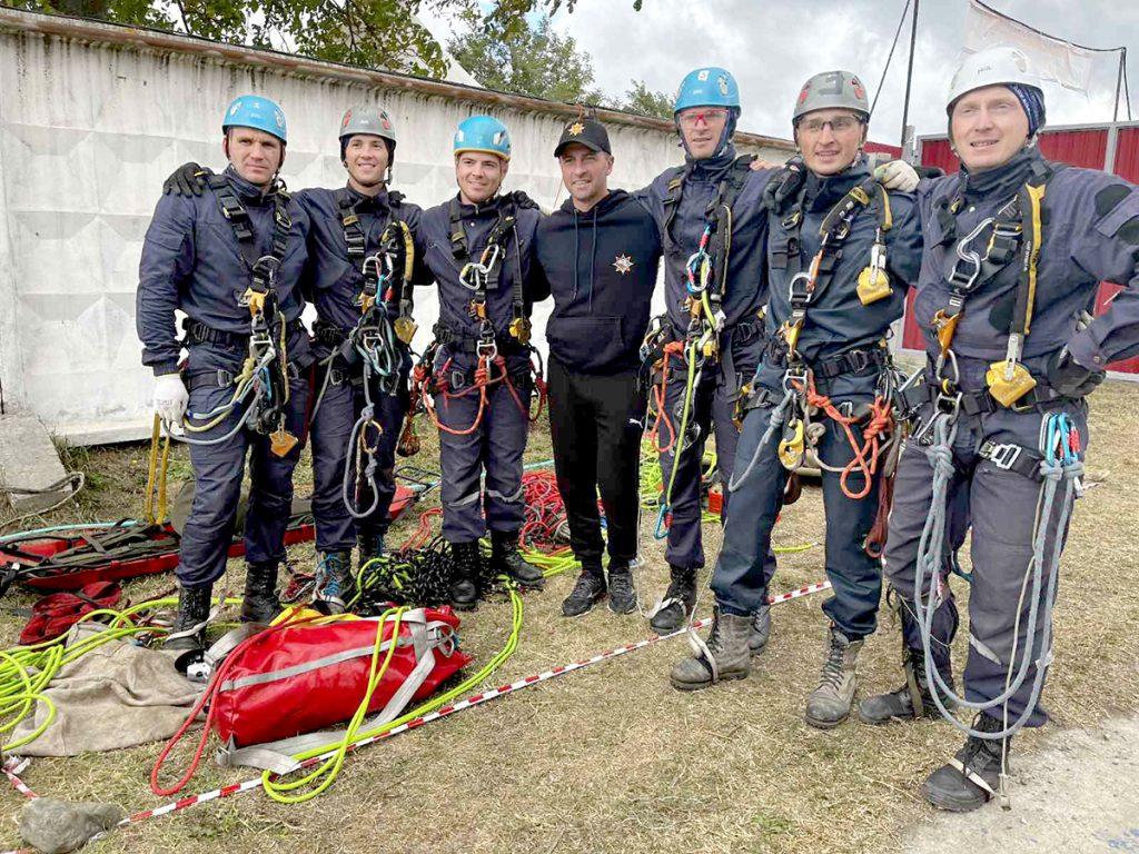 Сборная МЧС Беларуси, включая двух климовчан, завоевала золото межрегиональных соревнований МЧС России «Кубок Кавказа»
