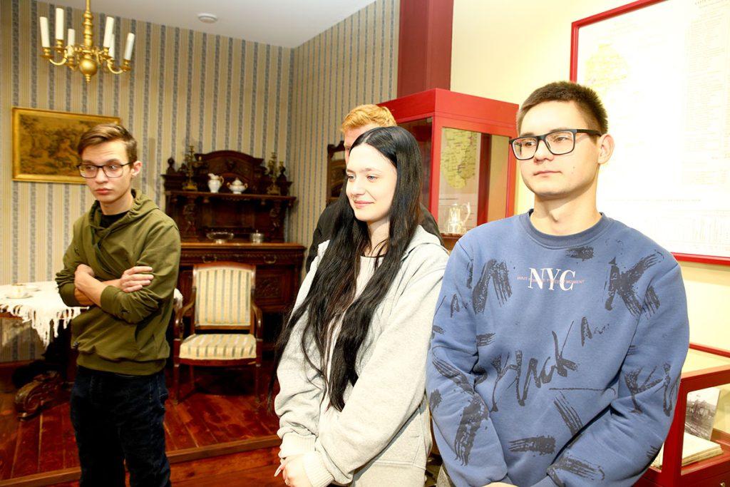 Глава района Виктор Пугач встретился с молодыми специалистами Климовщины