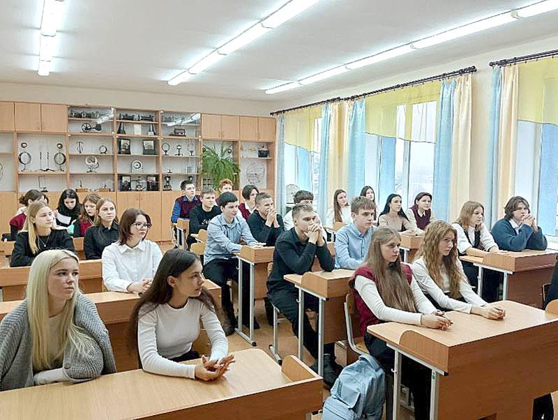 Климовичский РОЧС продолжает профориентационную работу в школах