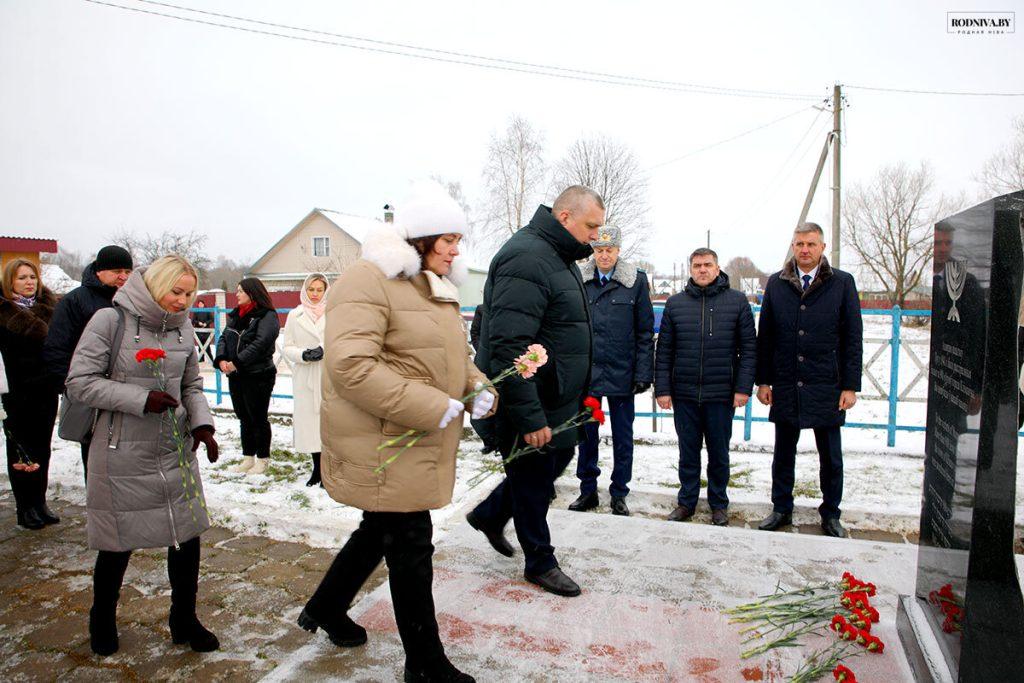 Климовчане почтили память жертв геноцида на митинге-реквиеме