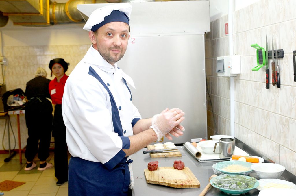 В средней школе № 3 Климовичей соревновались повара