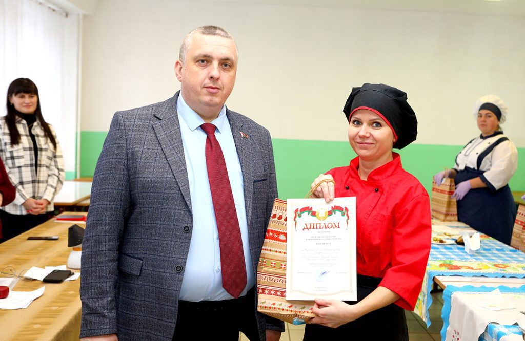 В средней школе № 3 Климовичей соревновались повара