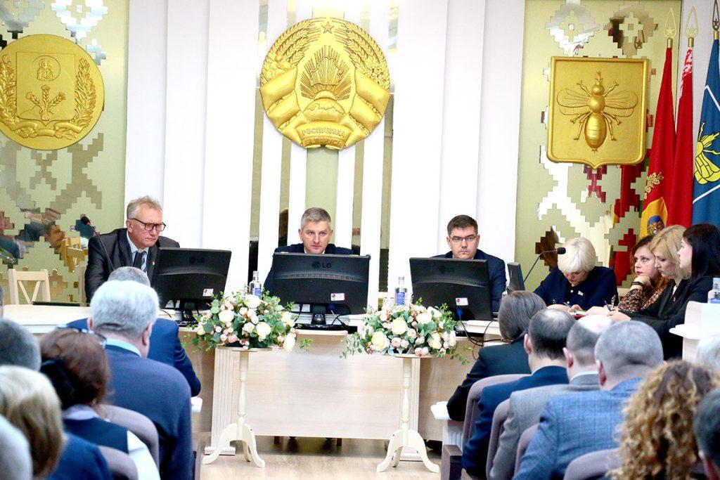 Климовчан приглашают активнее включиться в подготовку к новогодним праздникам