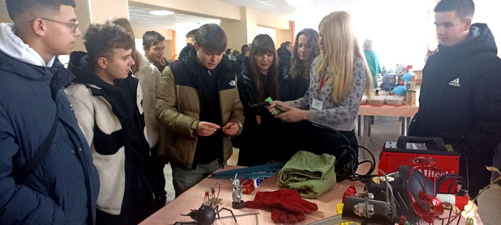 Ярмарку целевой подготовки провели в Климовичском аграрном колледже