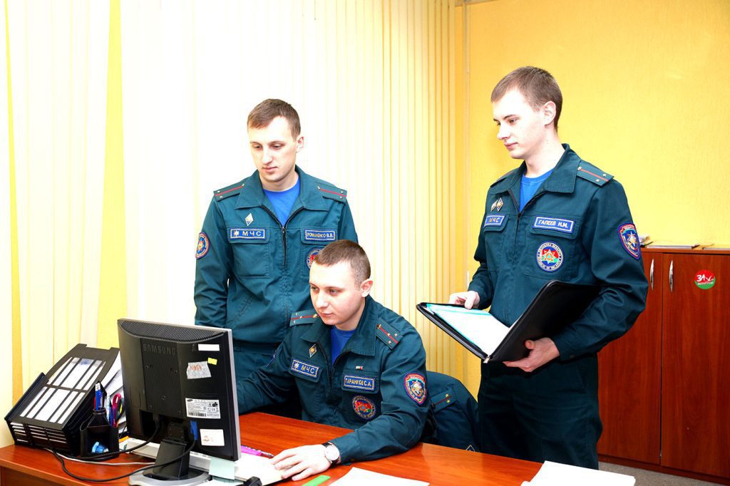 Спасатели Климовщины отмечают 26-летие со дня образования: мобильная и многофункциональная структура для ликвидации ЧС