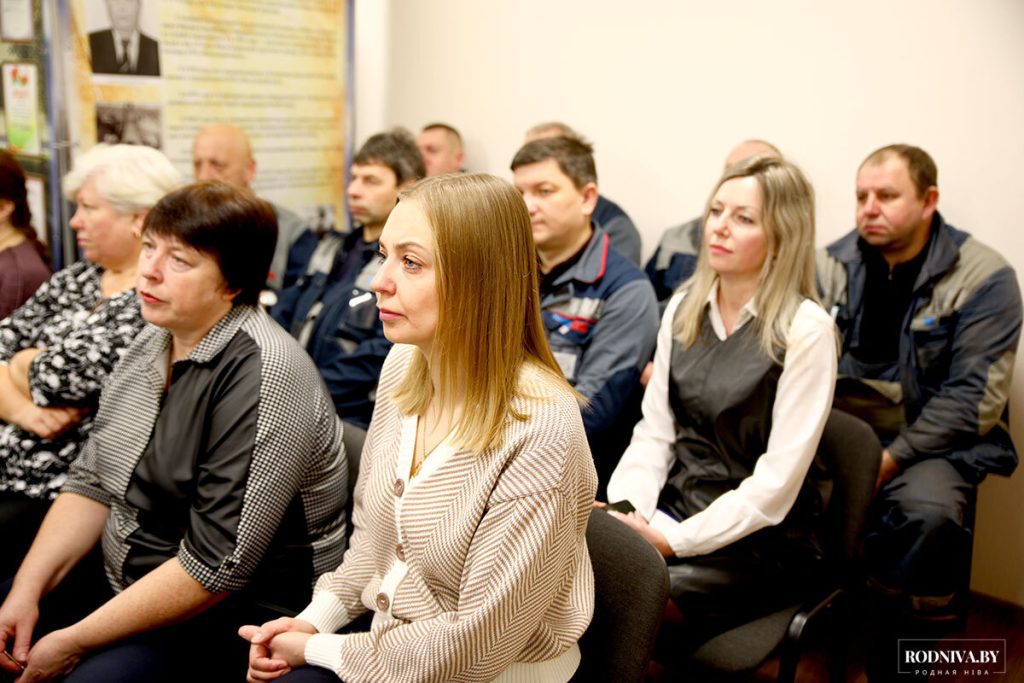 Председатель Климовичского райисполкома Виктор Пугач встретился с работниками ПУ «Климовичигаз»