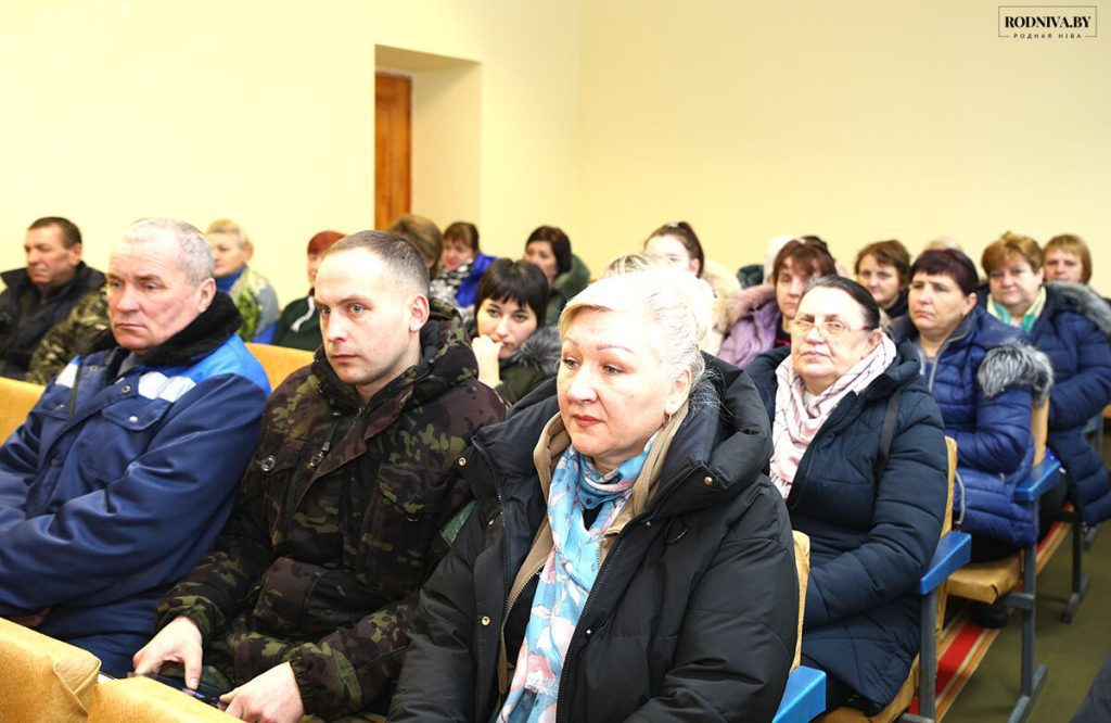 О чем говорили на встрече руководства района с жителями Милославичского сельсовета