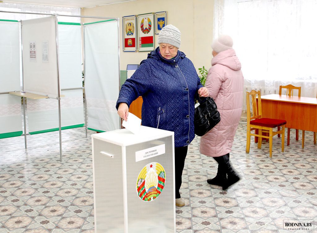 ФОТОФАКТ: Климовчане голосуют досрочно