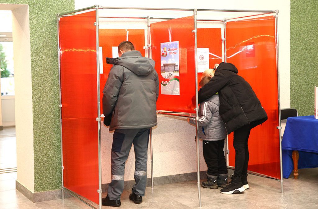 На Климовщине проходит третий день досрочного голосования на выборах Президента Беларуси