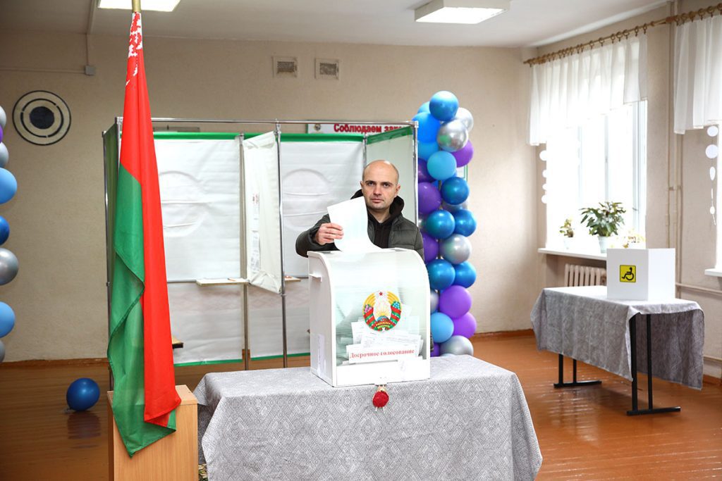 Жители Климовщины голосуют досрочно