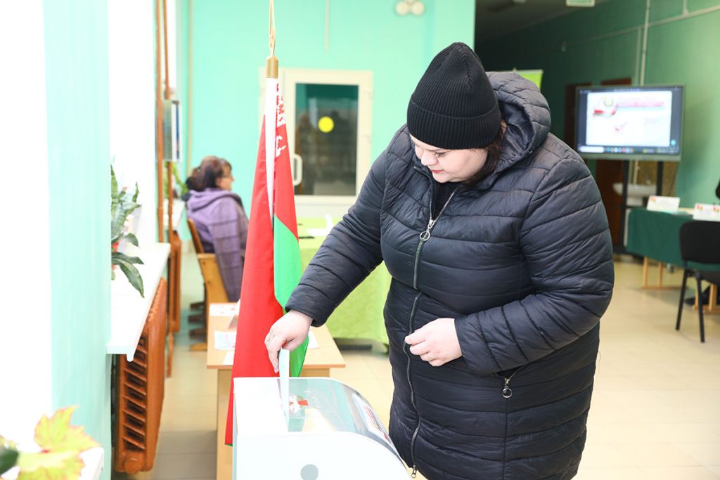 Жители Климовщины голосуют досрочно