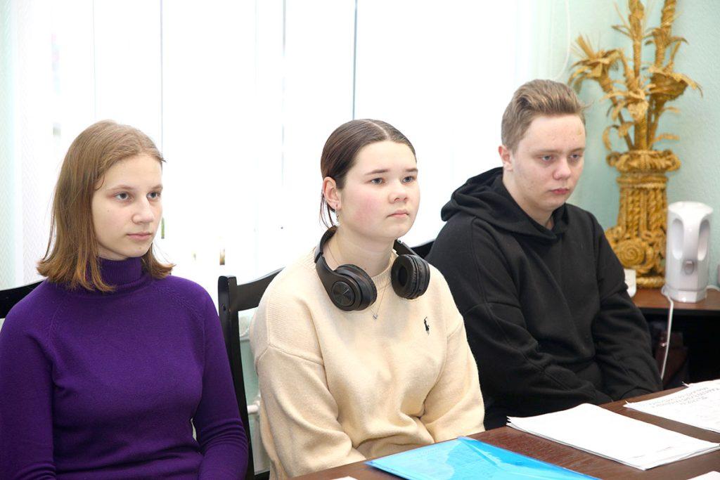 Юные блогеры кружка по интересам «ZORKI» побывали в редакции Климовичской районной газеты «Родная ніва»