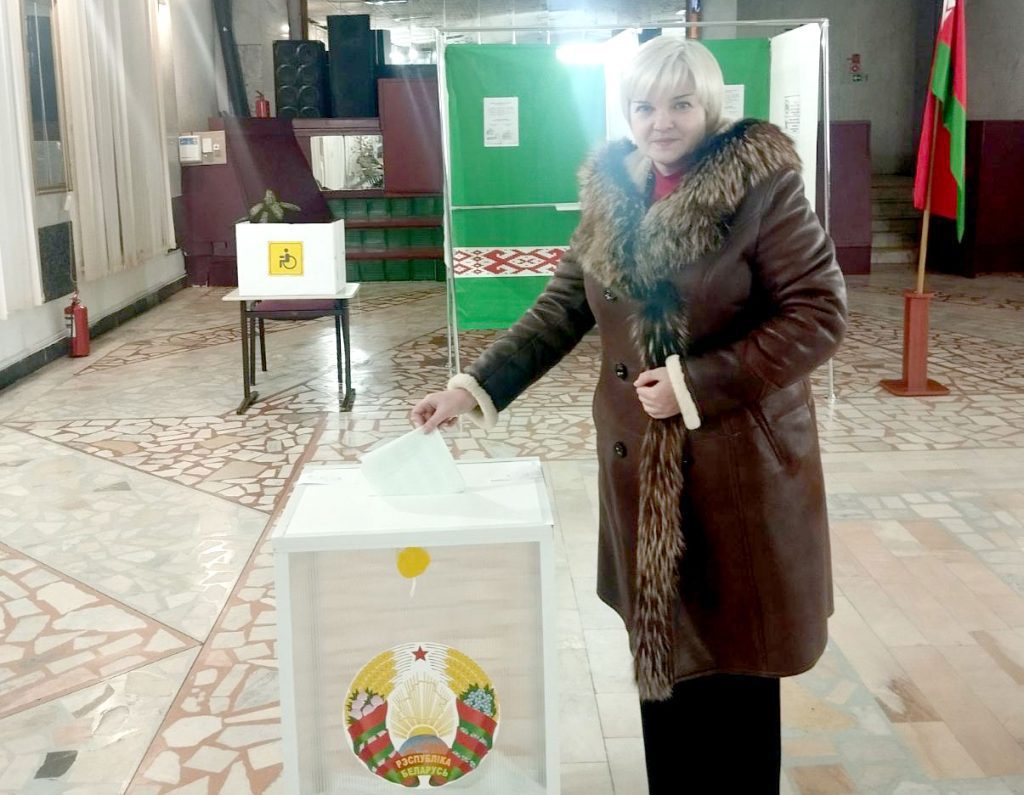 Досрочное голосование на выборах Президента продолжается на Климовщине