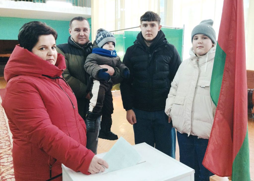 На Климовщине проходит третий день досрочного голосования на выборах Президента Беларуси