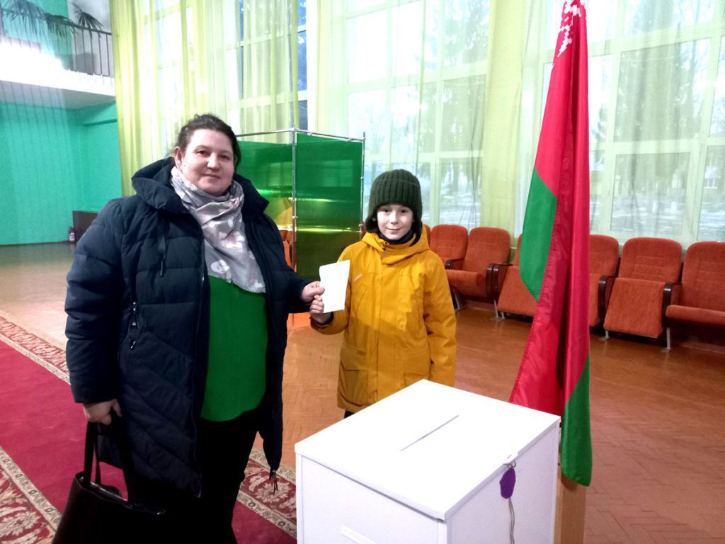 За пять дней досрочного голосования на выборах Президента Беларуси явка граждан составила 41,81%