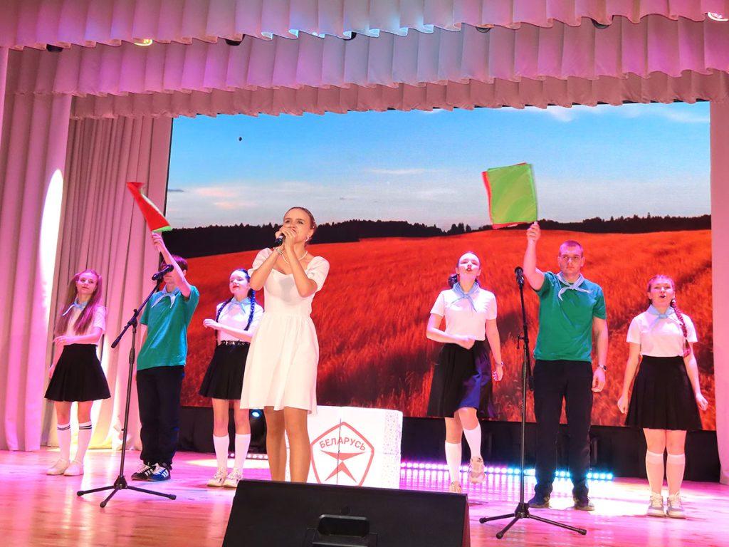 В Климовичах назвали победителей районного конкурса патриотической песни