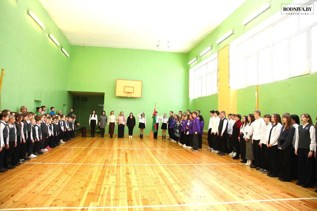 Студенческий отряд «Сияние» работает в Климовичском районе