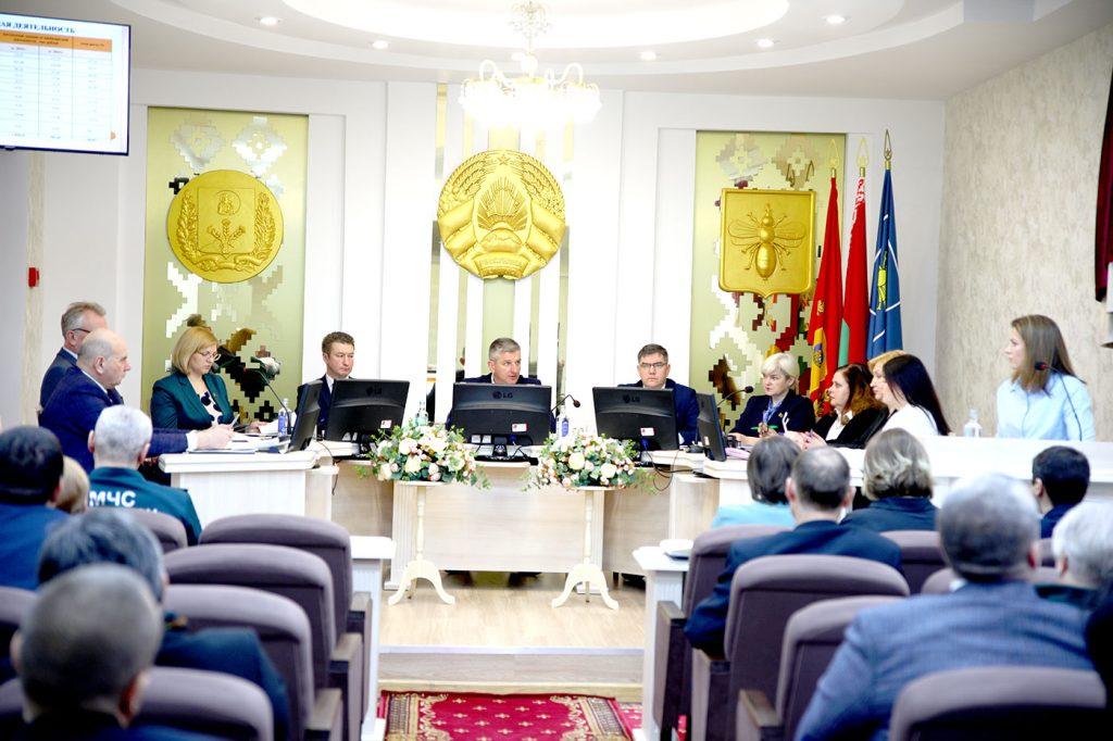 На заседании Климовичского райисполкома подвели итоги социально-экономического развития за минувший год