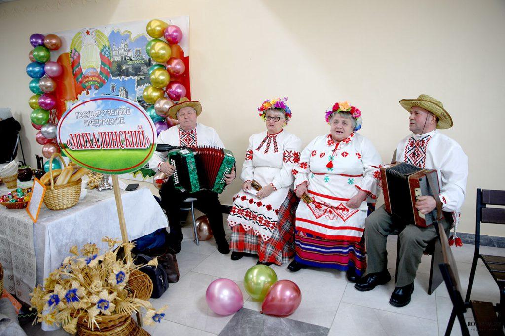 В Климовичах наградили победителей ежегодного соревнования по социально-экономическому развитию района за 2024 год