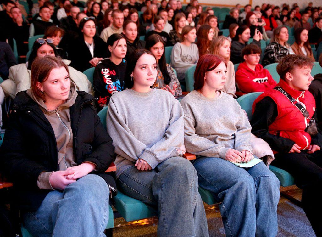 В Климовичском аграрном колледже открылся военно-патриотический клуб «За Родину»