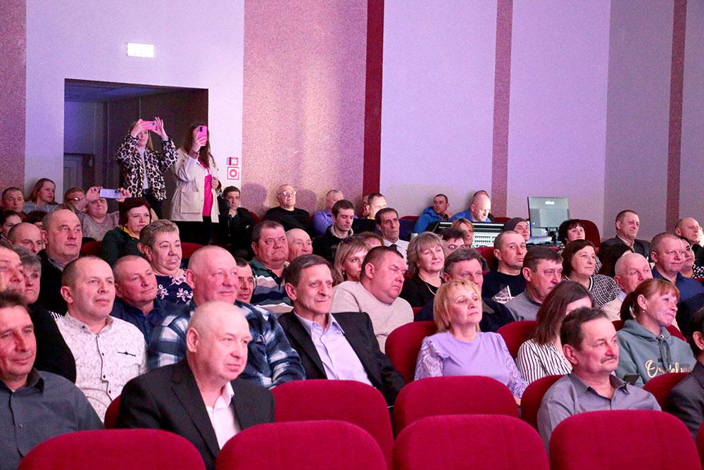 Климовичских коммунальщиков поздравили с наступающим профессиональным праздником