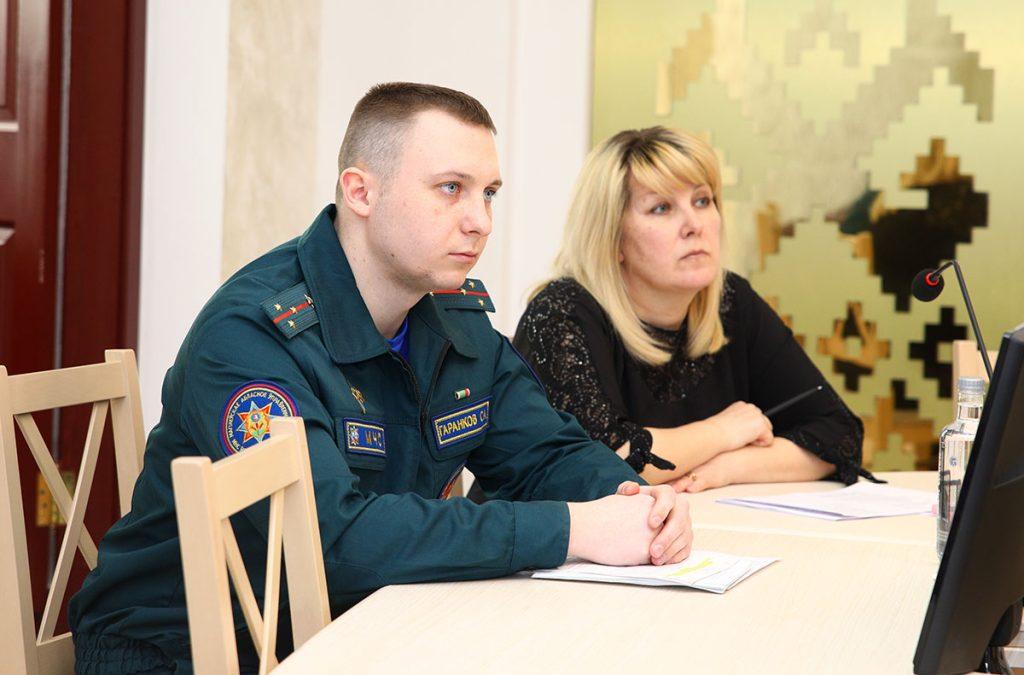 Обучающий курс по реализации законодательства об охране труда подготовили для руководителей среднего звена организации Климовичского района